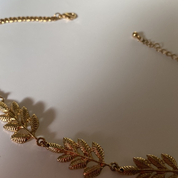 Gold Tone Leaf Boho Greek Goddess Choker Necklace - Picture 13 of 16